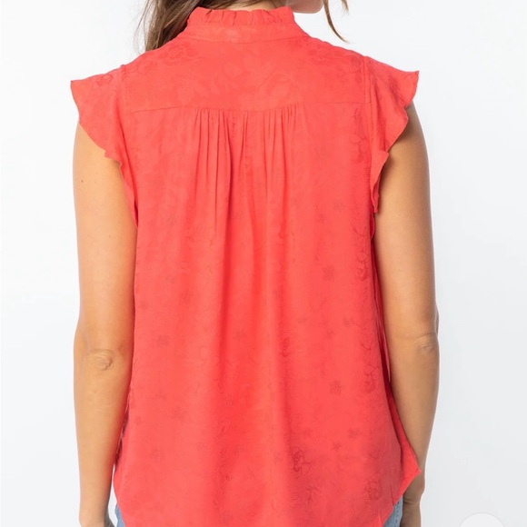 NWT. Top (#121) - Picture 11 of 11